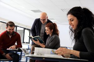 Kosova Üniversitesi Ücretleri Fiyatları